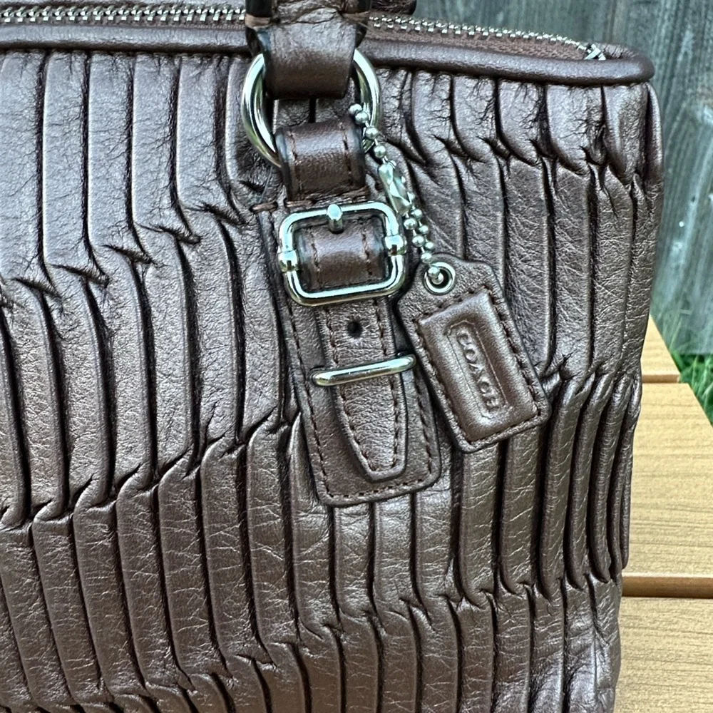 Coach Madison Small Bag EUC - Picture 2 of 12